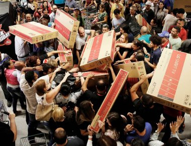 Black Friday στα καταστήματα στις 24 Νοεμβρίου